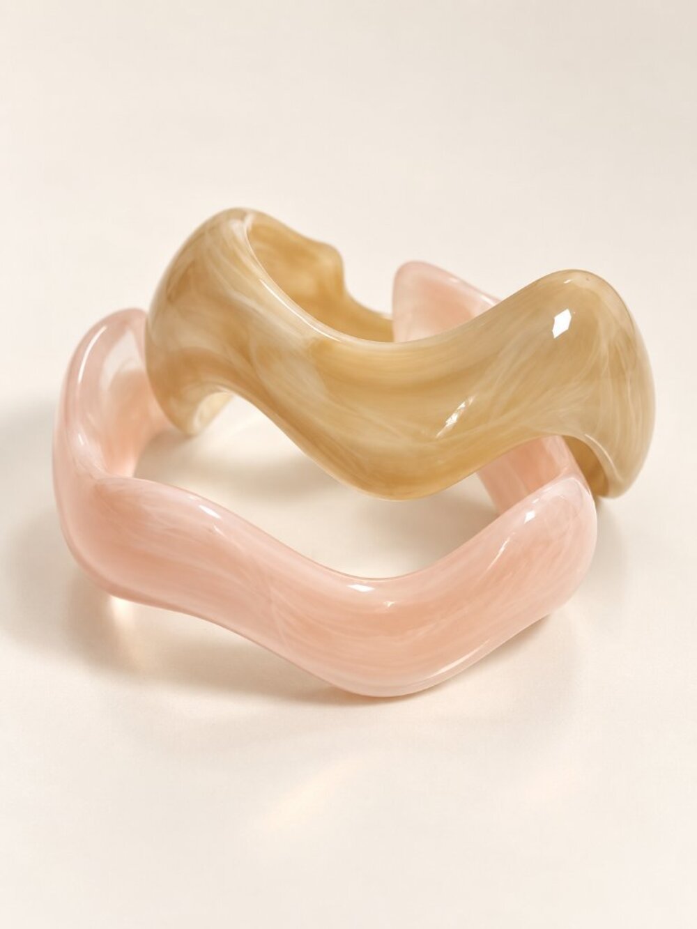 2 Pc Colorful Wavy Resin Bangle Set Geometric Acrylic Cuff Bracelets